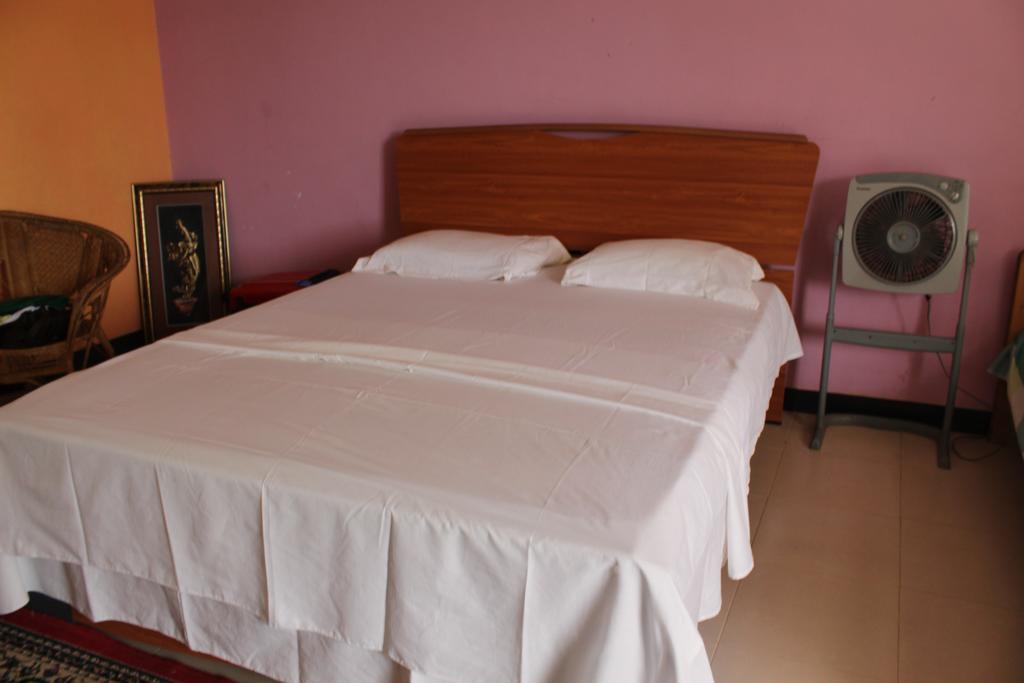 Royal Mount Hotel Канди Стая снимка